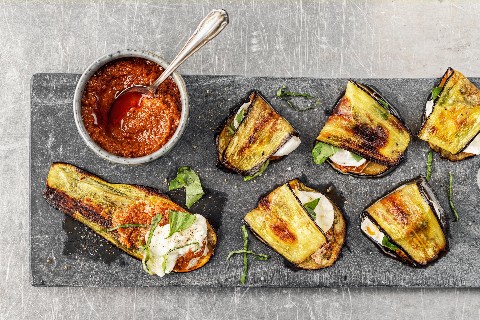 Aubergine parcels