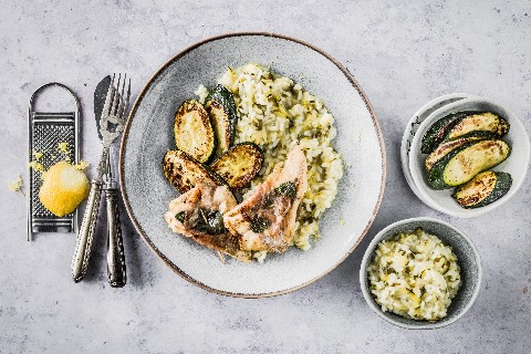 Forellen-Saltimbocca mit Zucchettirisotto