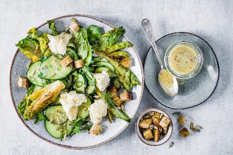 Green salad with Tête de Moine