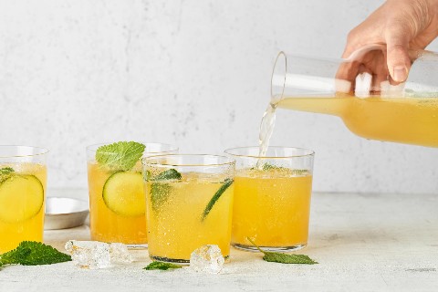 Honey and melon lemonade