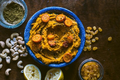 Roasted carrot & cashew dip