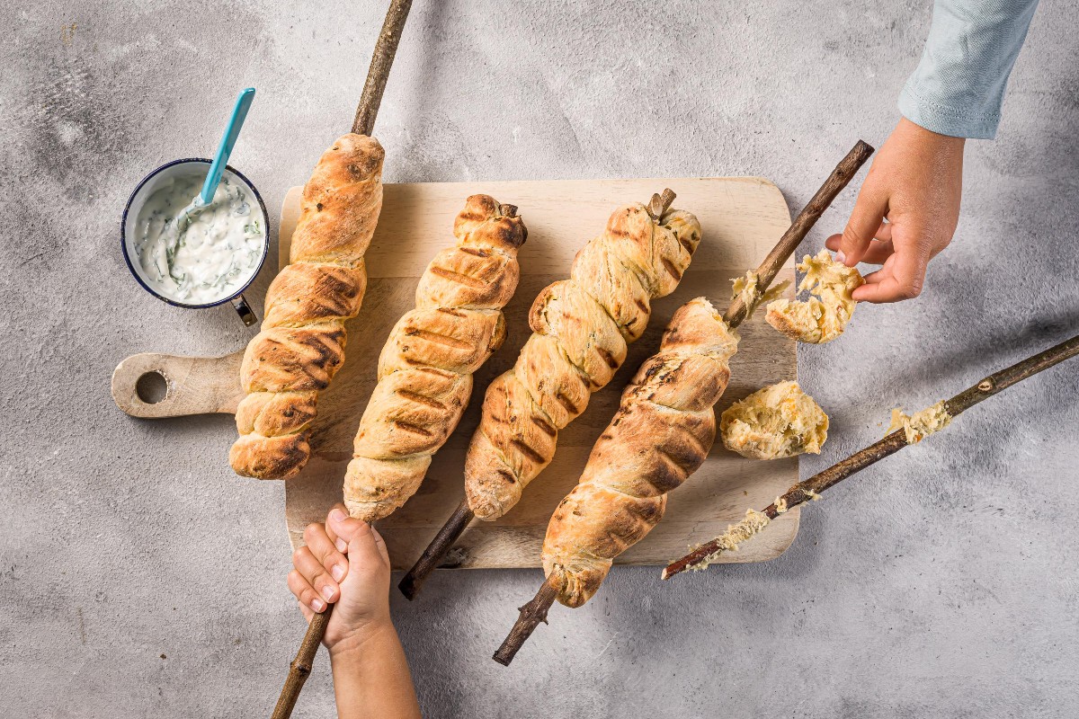 Vegetable bread twists - Recipes | little FOOBY