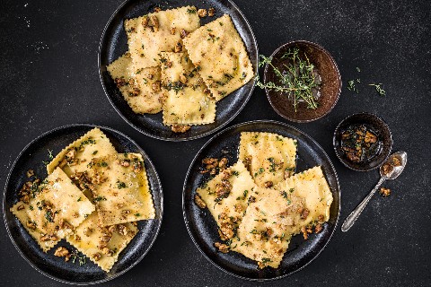 Ravioli con pera e mascarpone
