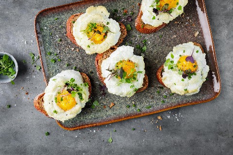 Cloud eggs
