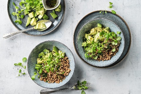 Avocado bowl con grano saraceno