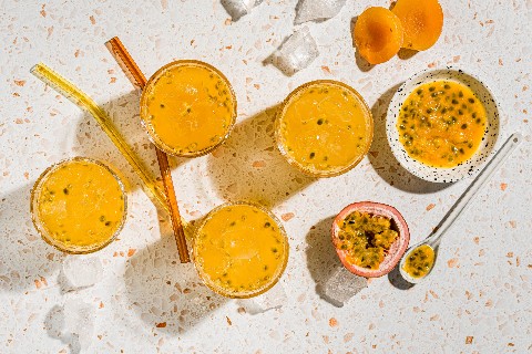 Aprikosen-Passionsfrucht-Limonade