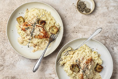 Cremige Pouletbrüstli mit Parmesan-Risotto