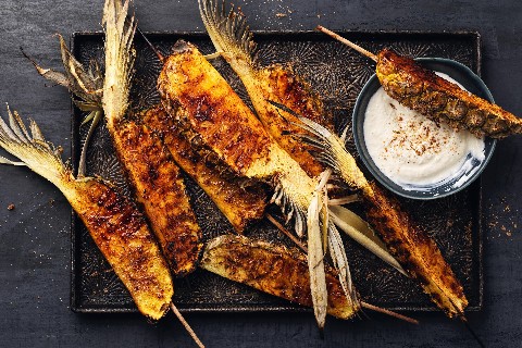 Ananas grigliato con dip al cocco