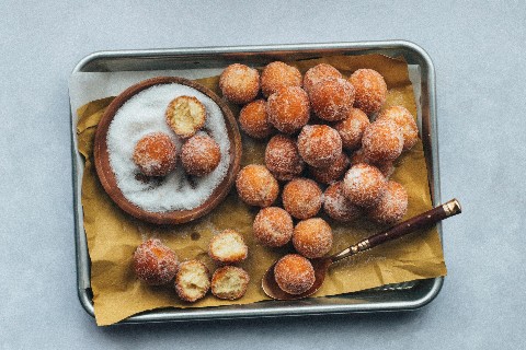 Yoghurt doughnuts