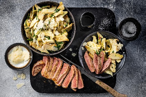 Tagliata con insalata di carciofi