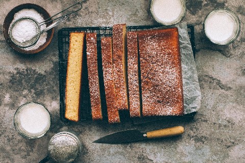 Hot milk cake