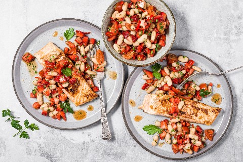 Salmon fillets with strawberry salsa