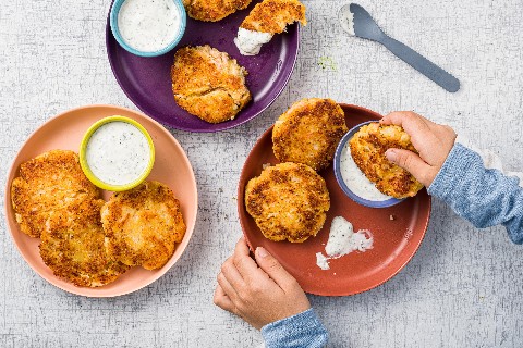 Galettes au saumon et au chou-fleur