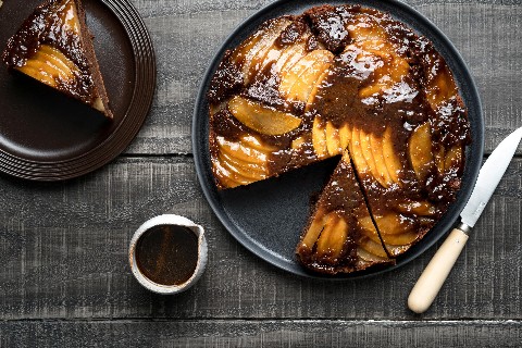 Veganer Toffee-Apfel-Ingwer-Kuchen