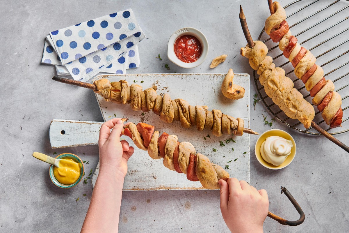 Bread twists - Recipes | little FOOBY