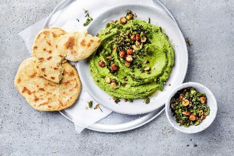 Pains galettes sans gluten et houmous vert