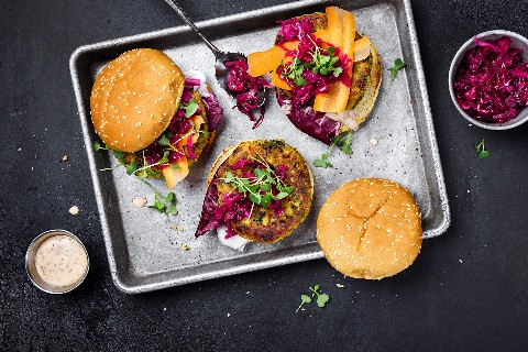 Pikanter, veganer Burger