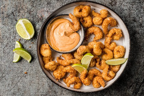 Kokos-Limetten-Crevetten mit Paprika-Aioli