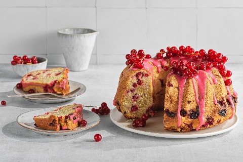 Red currant Gugelhopf