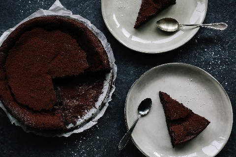 Torta al cioccolato con infusione di tè