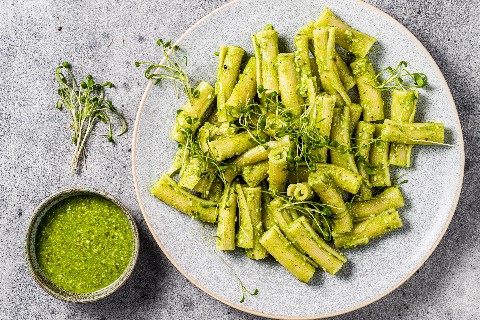 Cress pesto with pasta