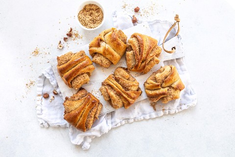 Vegan nut rolls