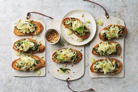 Krautstiel-Bruschette