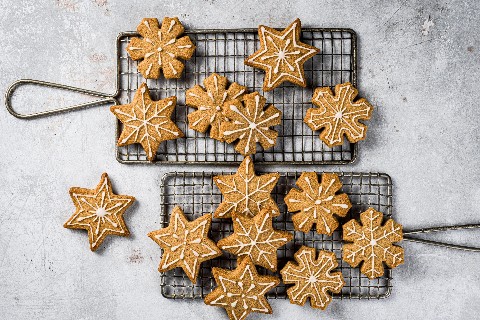 Vegan cinnamon biscuits