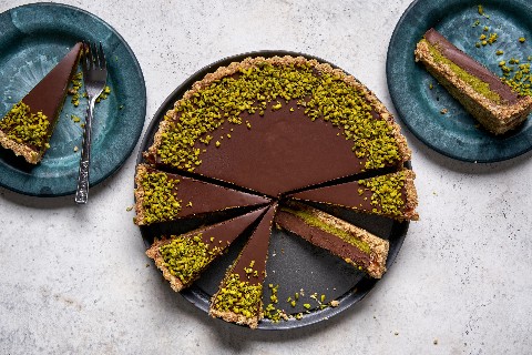 Tarte vegana con ganache al cioccolato e crema al pistacchio