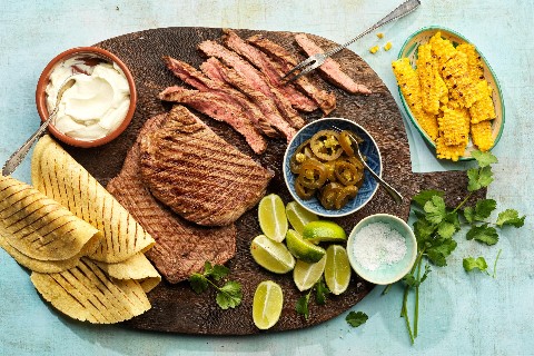 Wrap board con flank steak