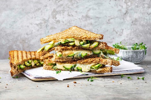 Grilled cheese sandwich with asparagus