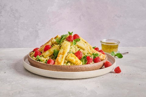 Couscous with halloumi