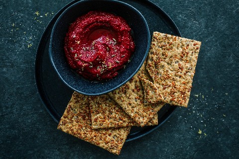 Randen-Apfel-Dip mit Ziegenfrischkäse