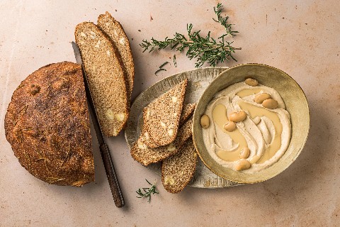 Bohnencreme mit Marronibrot