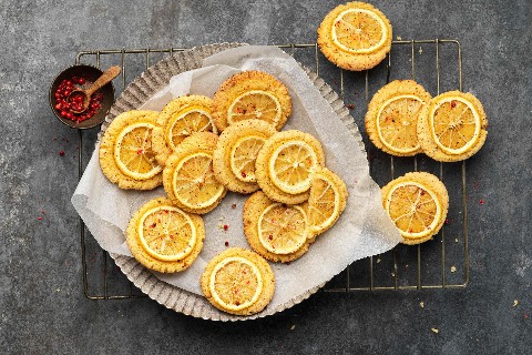 Biscotti al limone e ginepro