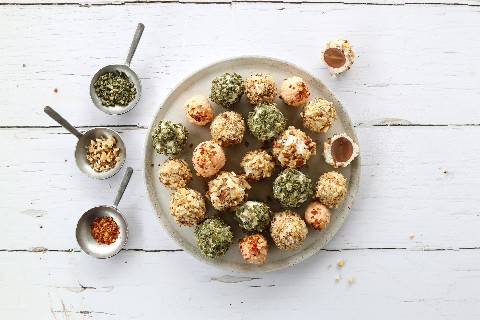 Grape and cheese balls