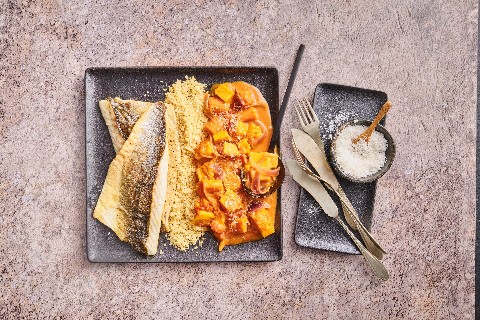 Wolfsbarsch auf Gemüseragout