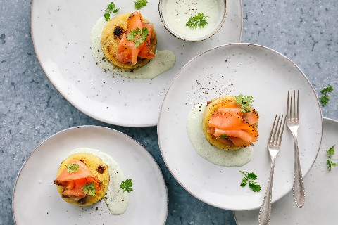 Polentaküchlein mit Kerbel-Crème
