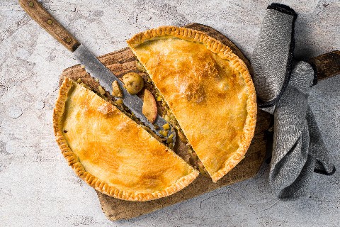 Valais vegetable tart with pears