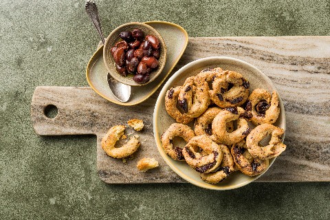 Taralli grandi con olive