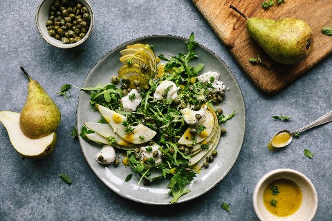 Salade de roquette aux poires et à la ricotta