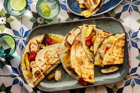Quesadillas alla griglia con pollo