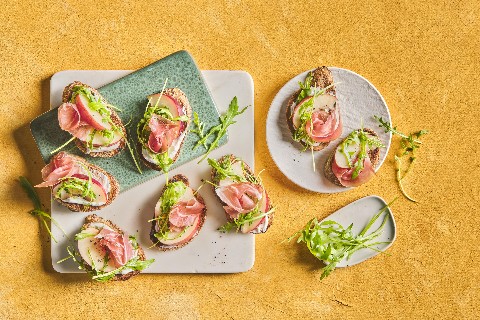 Bruschette à la nectarine