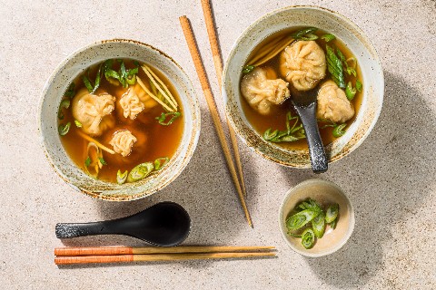 Rindfleisch-Dumplings in selbstgemachter Bouillon