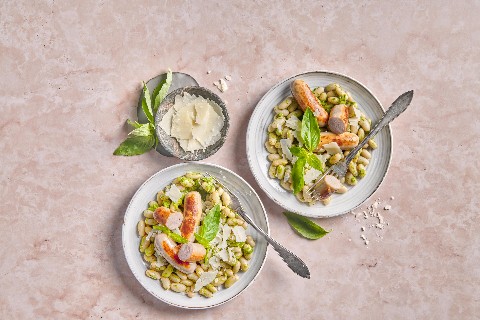 Haricots blancs au pesto et chipolatas