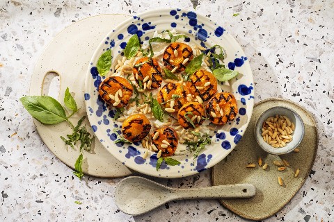 Aprikosen mit Gorgonzola