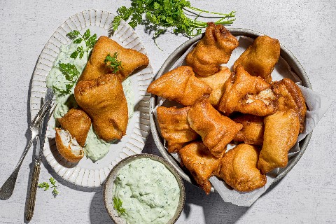 Pike-perch crispy bites with herb sauce