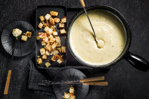 Panko-Sellerie zu Sommertrüffel-Fondue