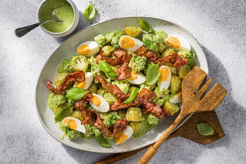 Kartoffelsalat mit Romanesco und Ei