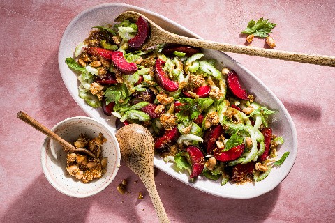 Salade de céleri-branche aux prunes